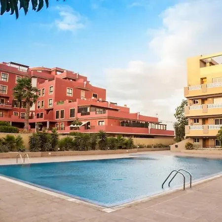 - Con Piscina Y Junto A La Playa